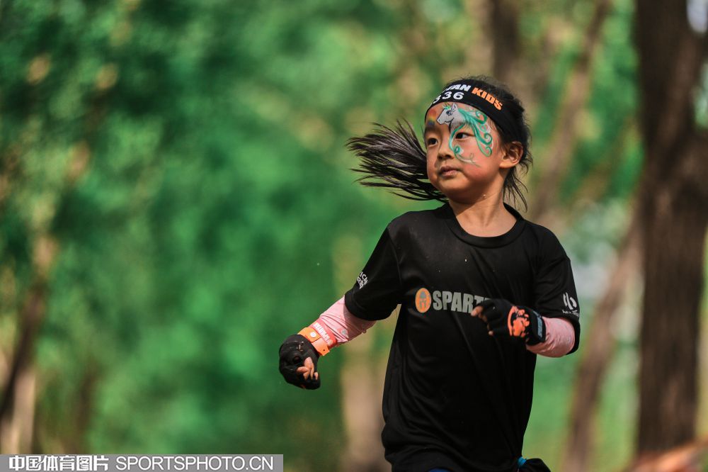 后防线上由 后防线上由